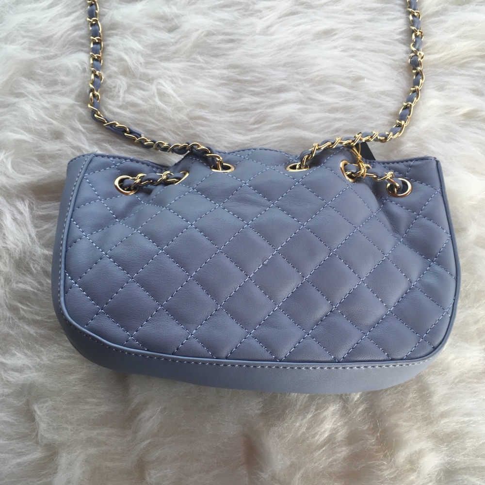 bebe Chelsea Crossbody Cloud ☁️ Blue Gold Chain 👛 - Picture 3 of 8